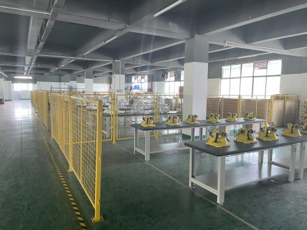 并聯機器人生產場地